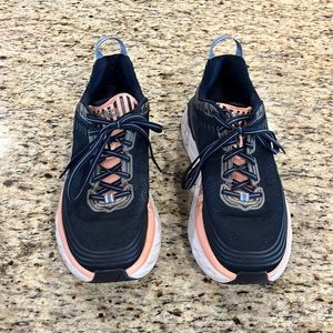 Women’s Navy Bondi 6. Almost new!